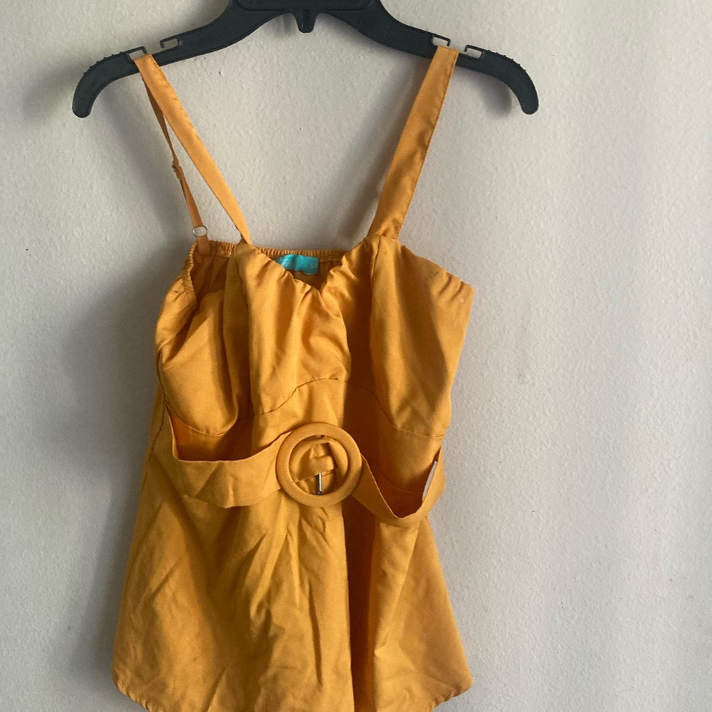 Stylish Yellow Sleeveless Top with Belt